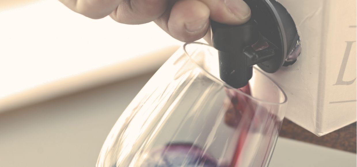 &Oslash;nsker du &aring; l&aelig;re om vin, b&oslash;r du droppe Bag-in-box bedre kjent som pappvin
